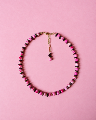 naszyjnik choker z ozdobnym zapięciem